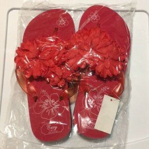 Women’s Flip Flops Flowers Top Comfort Sandals NWT Last One Size 5